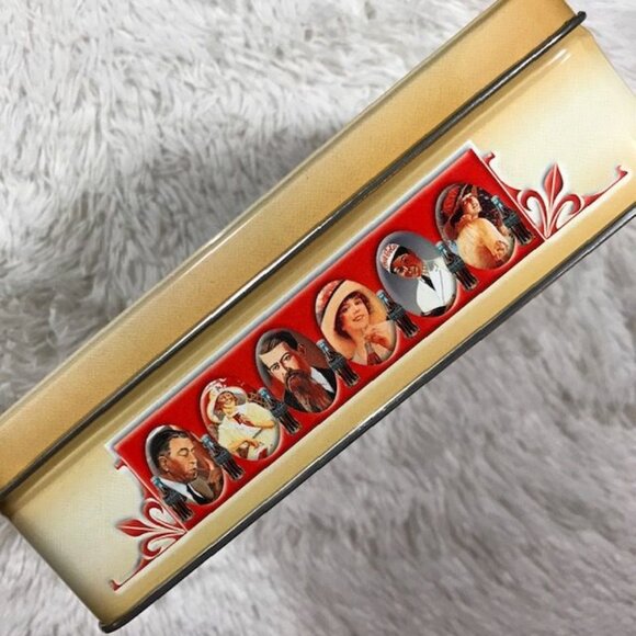 NWOT Coca Cola 'Over 100 Years of Refreshment' 1000pc Puzzle in Collectible Tin - Picture 9 of 12